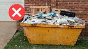Read more about the article Common Mistakes to Avoid When Using Skip Bins for Waste Removal